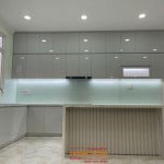 TỦ BẾP CÁNH ACRYLIC