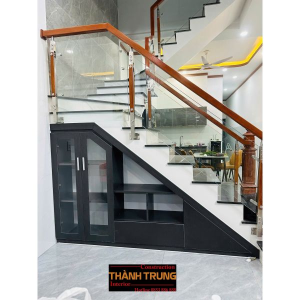 TỦ CẦU THANG NHỰA