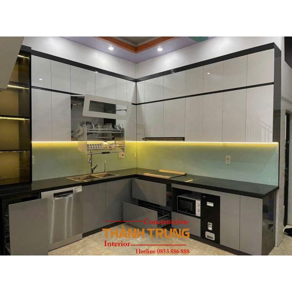 TỦ BẾP CÁNH ACRYLIC